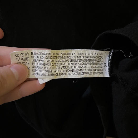 🤎3/$10 Forever 21 Black Long Sleeve Lace-Up V-Neck Top Size Medium - Picture 4 of 5